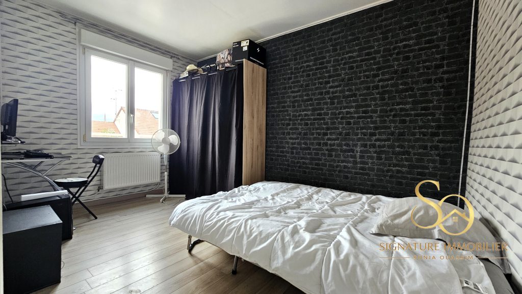 Maison 3 chambres, garage, terrasse jardin à EPERNAY (51200)