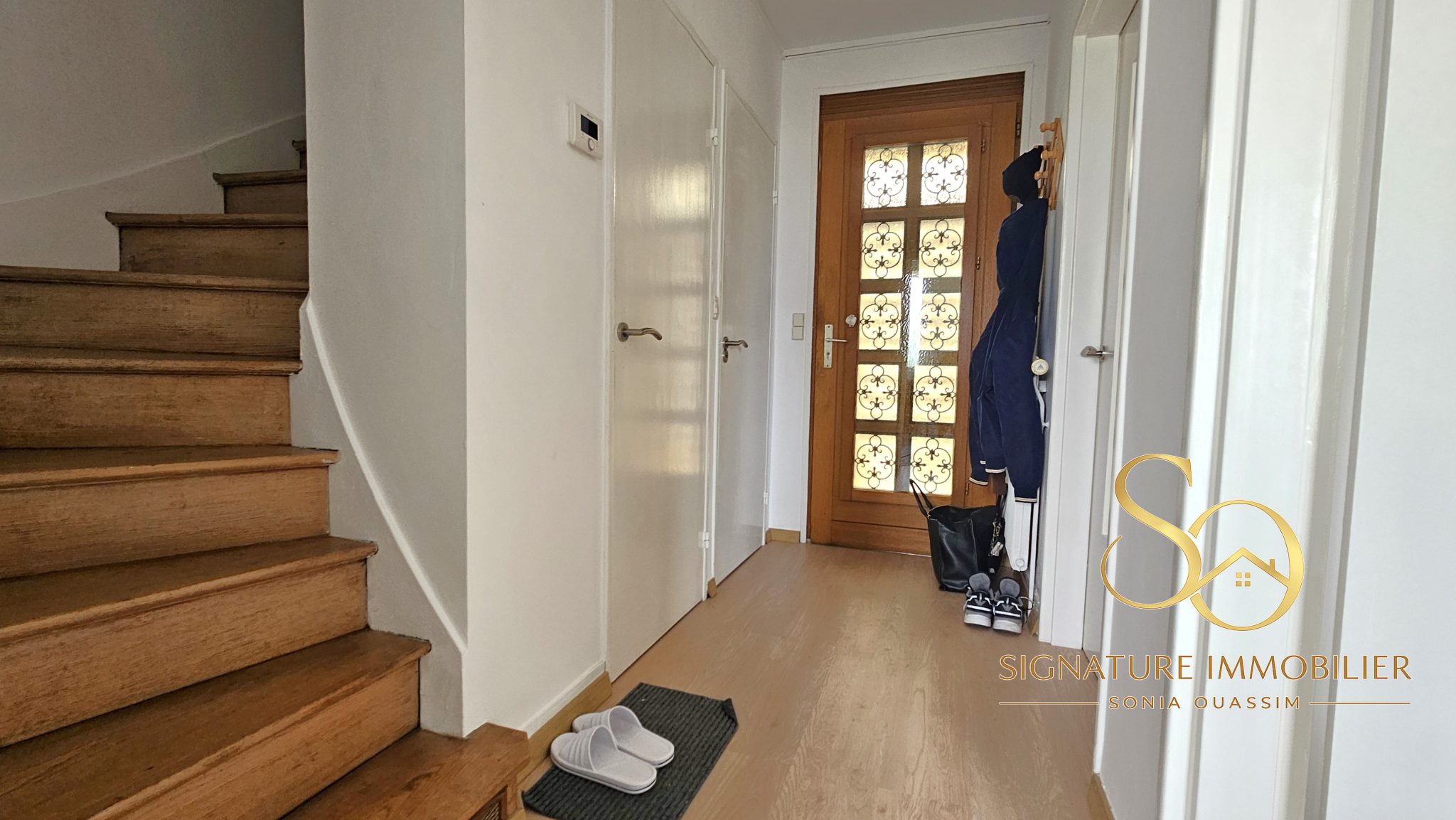 Maison 5 pièces, jardin, garage, sous-sol à EPERNAY (51200) - 244 400 € Maison à vendre à Epernay (51200) entrée signature immobilier