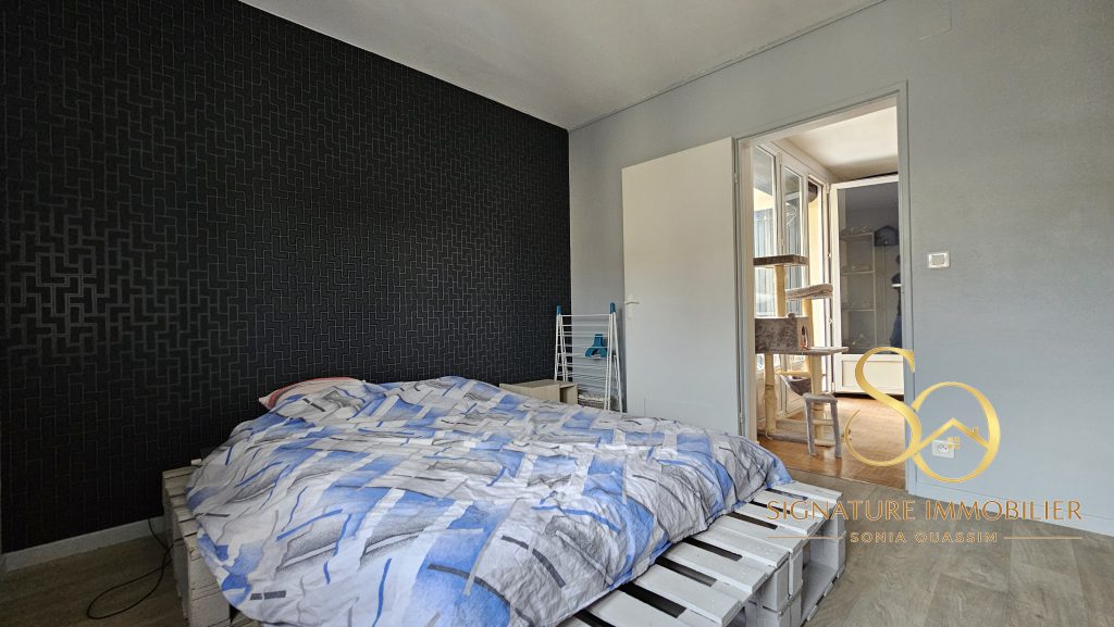 Appartement T3 avec balcon, cave et garage à Épernay (51200) - 115 000 € 20260929 182831 signature immobilier