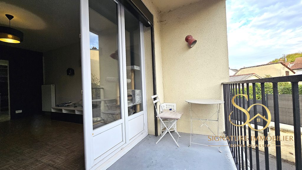 Appartement T3 avec balcon, cave et garage à Épernay (51200) - 115 000 € 20260929 182932 signature immobilier