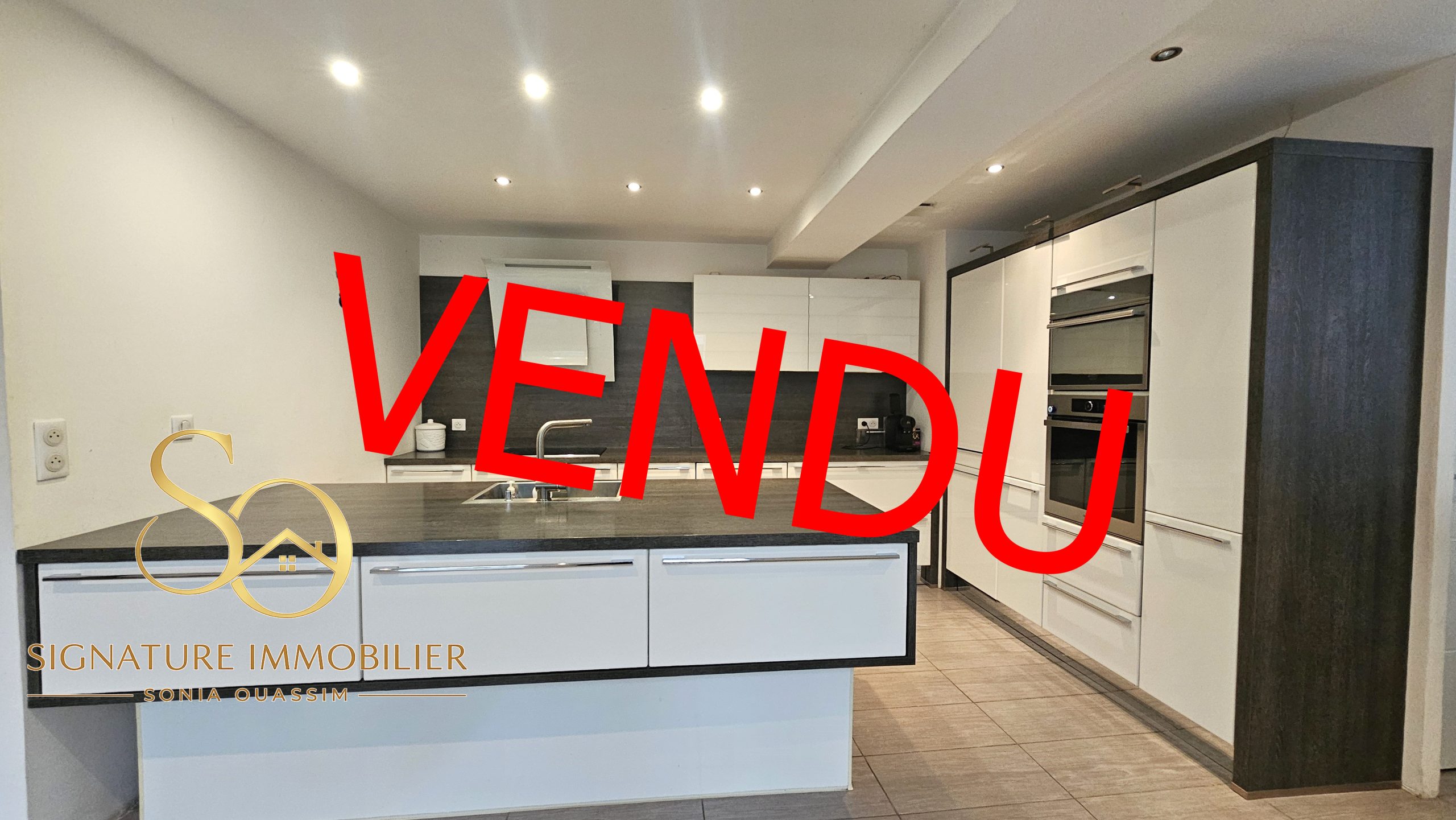 Accueil cuisine 22 m2 bis signature immobilier