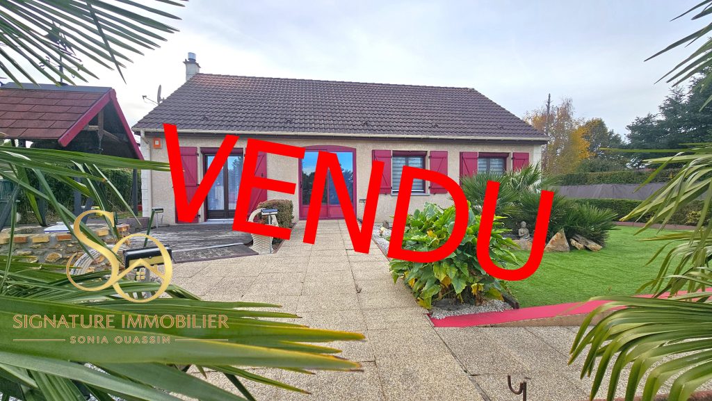 VENDU - Maison plain-pied, 3 chambres, garage, jardin à JALONS (51150) - 259 700 € façade avant signature immobilier